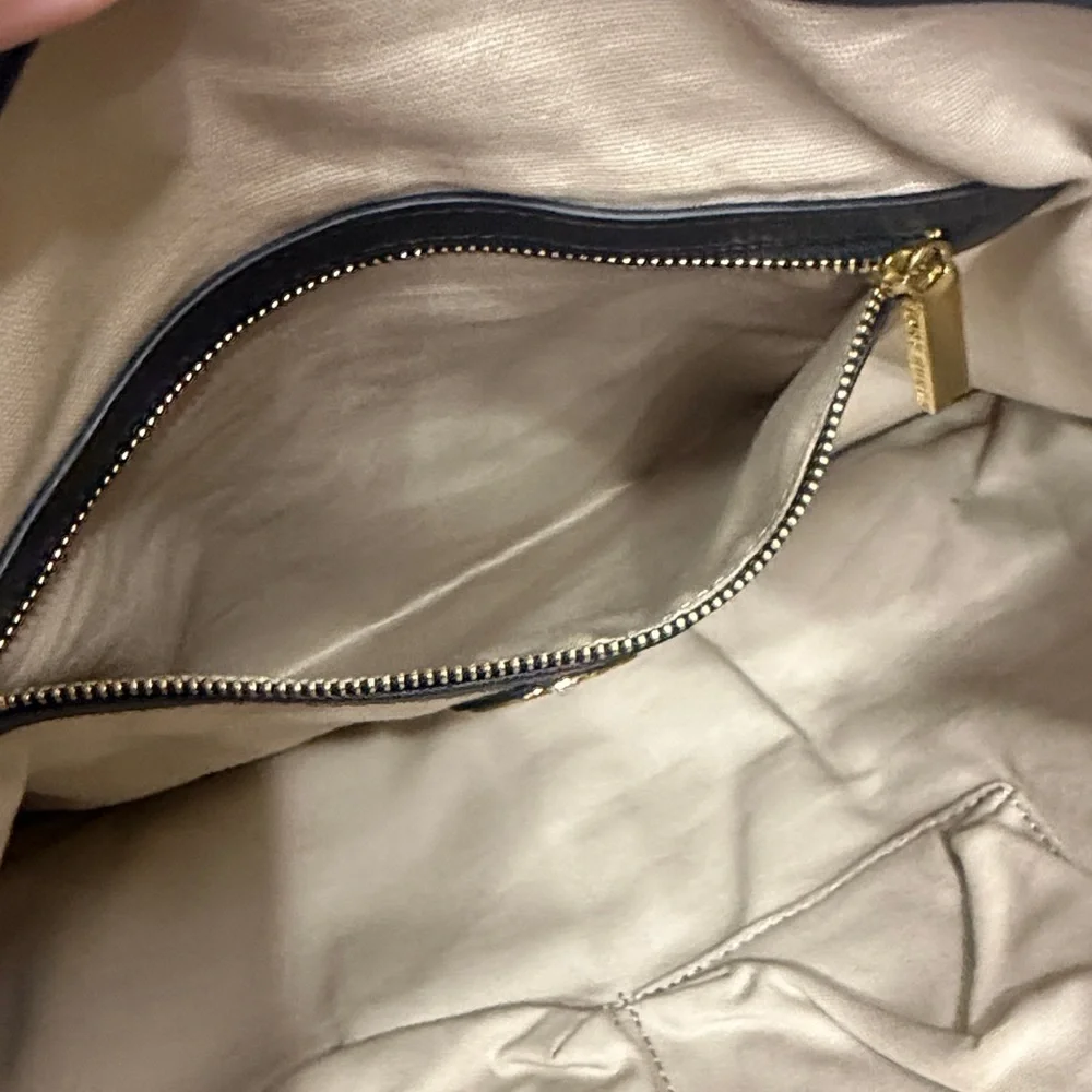 Tory Burch Verona Tote black leather Office bag.